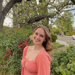 Meet your Posher, Taylor